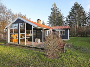 Modern Holiday Home in Hovedstaden with Terrace, Jægerspris